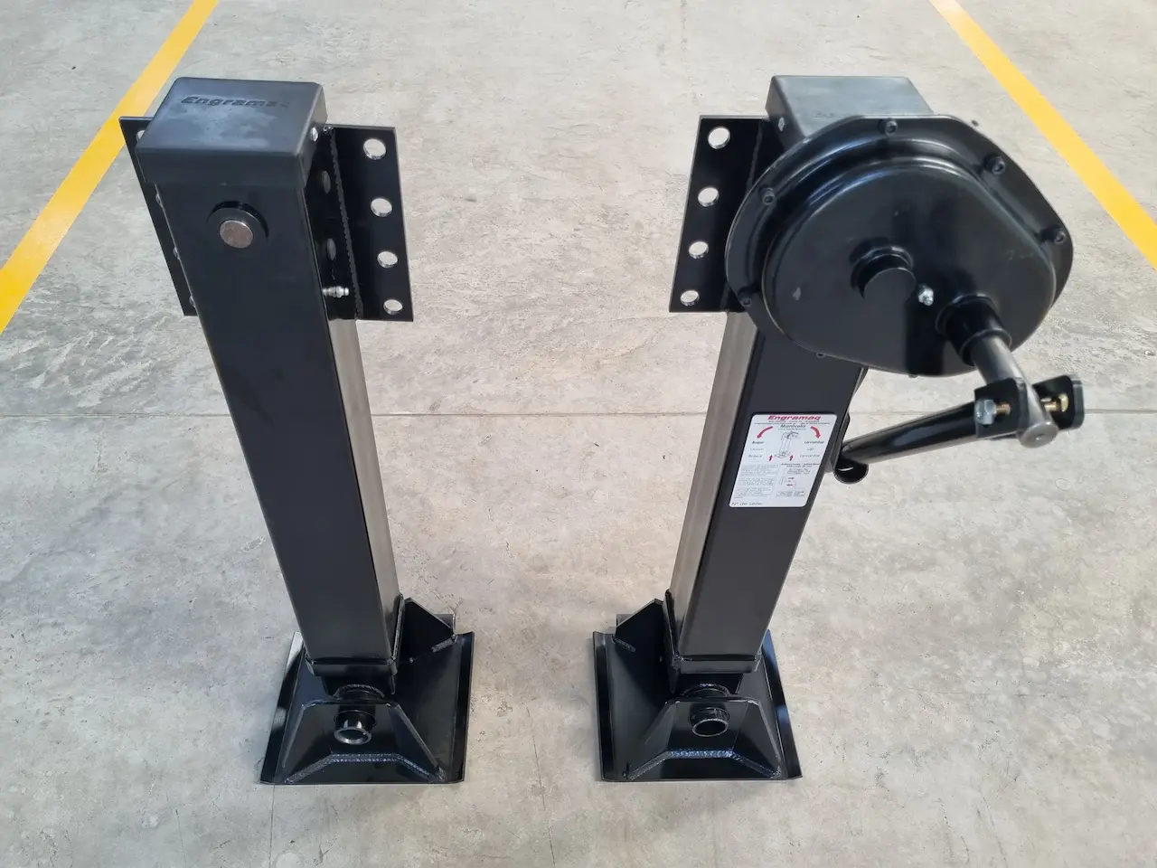 Conjunto Pata Apoyo E24T - Vista frontal