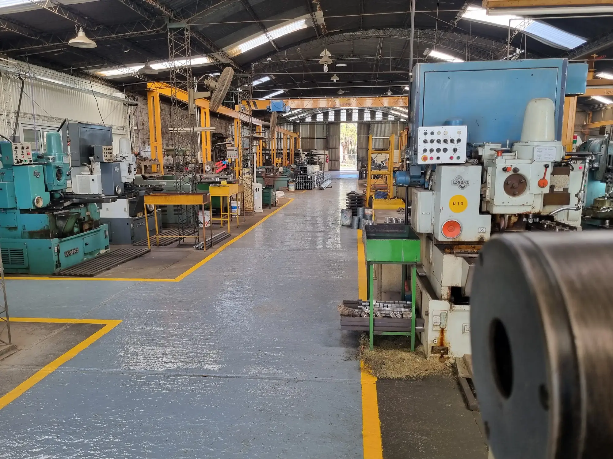 Creadora y talladora de engranajes y cremalleras